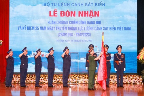 Cảnh sát biển Việt Nam là lực lượng nòng cốt thực thi pháp luật trên biển - ảnh 1