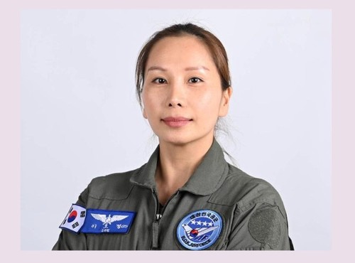Một phụ nữ gốc Việt được chọn làm phi công quốc gia của Hàn Quốc - ảnh 1