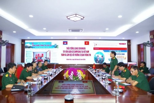 Hợp tác đào tạo học viên quân sự Việt Nam - Campuchia - ảnh 1
