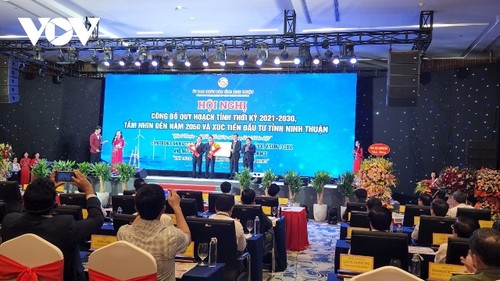 Thủ tướng Phạm Minh Chính dự Hội nghị công bố quy hoạch và xúc tiến đầu tư tỉnh Ninh Thuận - ảnh 2