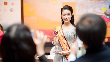 Phùng Bảo Ngọc Vân làm đại sứ Lễ hội cà phê Buôn Ma Thuột - ảnh 6