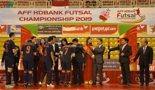 Toàn cảnh lễ trao giải Futsal HDBank vô địch Đông Nam Á 2019 - ảnh 10
