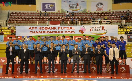 Toàn cảnh lễ trao giải Futsal HDBank vô địch Đông Nam Á 2019 - ảnh 8
