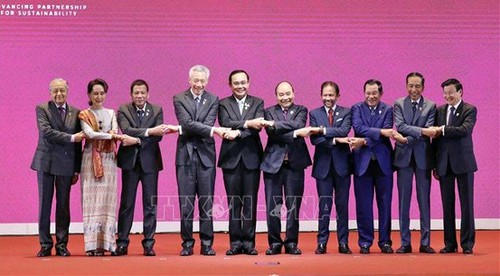 Trực tiếp: Việt Nam nhận chuyển giao vai trò Chủ tịch ASEAN 2020 - ảnh 1