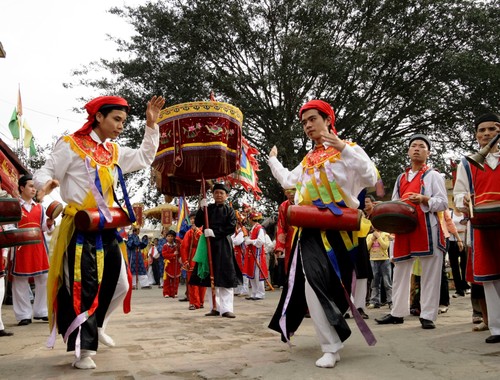 Độc đáo điệu múa của lễ hội làng Triều Khúc - con đĩ đánh bồng - ảnh 5