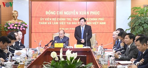 Hình ảnh: Thủ tướng Nguyễn Xuân Phúc thăm và làm việc với VOV - ảnh 1
