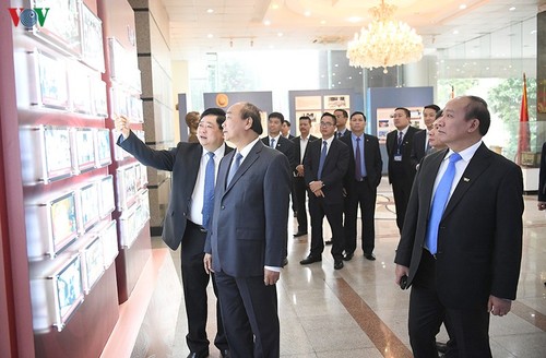 Hình ảnh: Thủ tướng Nguyễn Xuân Phúc thăm và làm việc với VOV - ảnh 5
