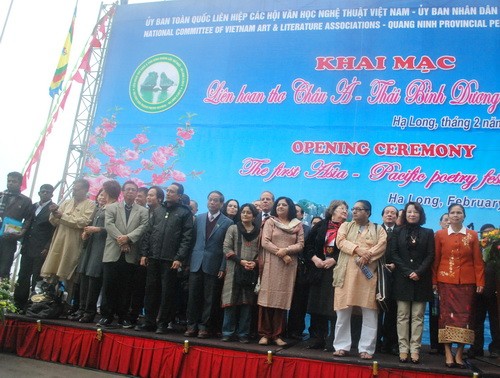 Inaugurado el primer Festival de Poesía de Asia- Pacífico en Vietnam - ảnh 2