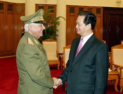 En Vietnam el viceministro de Fuerzas Armadas Revolucionarias de Cuba - ảnh 1