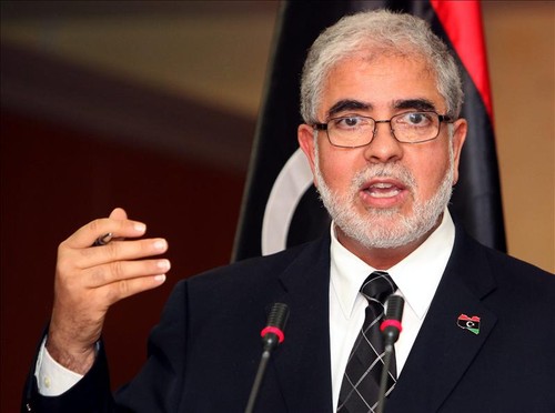 Destituyen al Primer Ministro libio Mustafa Abu Shagur - ảnh 1