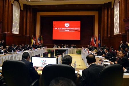 Logran países miembros de ASEAN consenso en asuntos fundamentales - ảnh 2