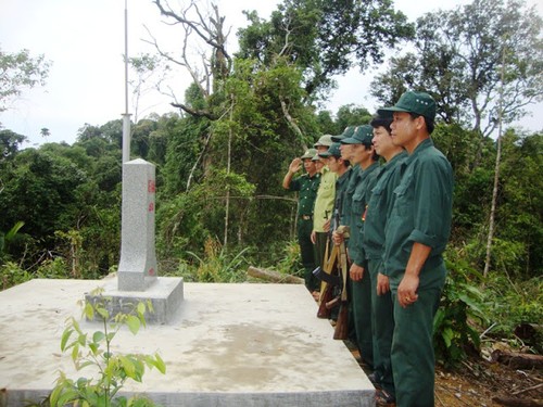 Vietnam y Laos construyen fronteras de paz, amistad y cooperación - ảnh 2
