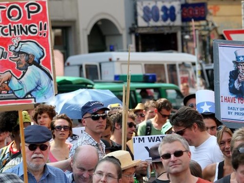 Manifestaciones en Alemania contra el espionaje global de Estados Unidos - ảnh 1