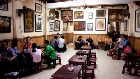 Jóvenes hanoyenses y sus cafeterías predilectas - ảnh 5