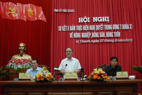Presidente parlamentario llama promover construcción rural en Hau Giang - ảnh 1