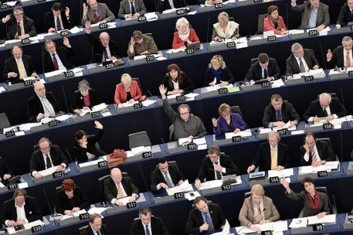 Parlamento Europeo adopta presupuesto 2014-2020 - ảnh 1