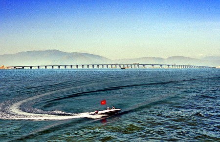 Construirá Vietnam el puente sobre el mar más largo del país - ảnh 1