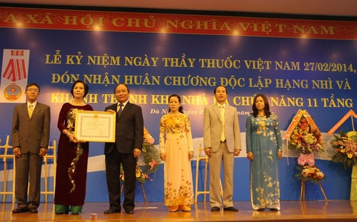 Hospital C de Da Nang condecorado con la Orden de la Independencia - ảnh 1