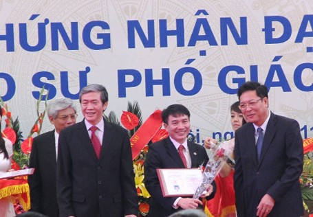 Profesor Tran Dinh Hoa y sus aportes prácticos a la ciencia del agua en Vietnam - ảnh 1