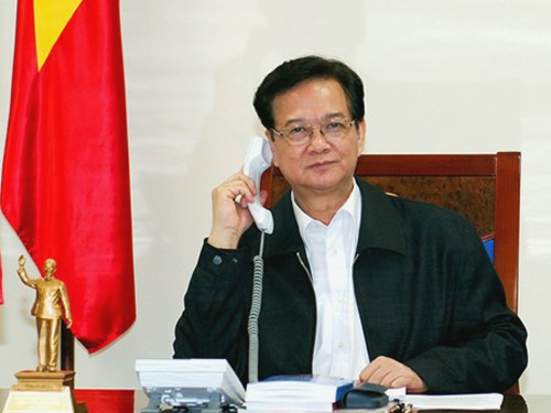 Premier vietnamita intercambia por teléfono con jefe de oficina de Casa Blanca  - ảnh 1