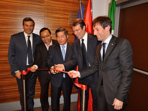 Inaugura Vietnam representación comercial en Milán, Italia - ảnh 1
