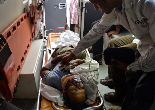 Numerosos funcionarios indios padecen atentados mortales - ảnh 1
