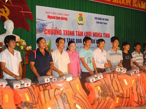 Confederación de Trabajadores de Vietnam apoya a pescadores  - ảnh 2
