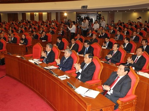 Continúan sesiones del Partido Comunista de Vietnam - ảnh 1