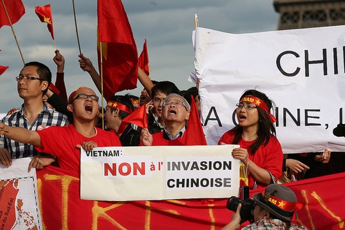 Comunidad vietnamita en ultramar sigue condenando la violación china - ảnh 1