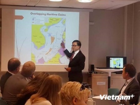 Tertulia sobre la situación del Mar Oriental en Noruega - ảnh 1