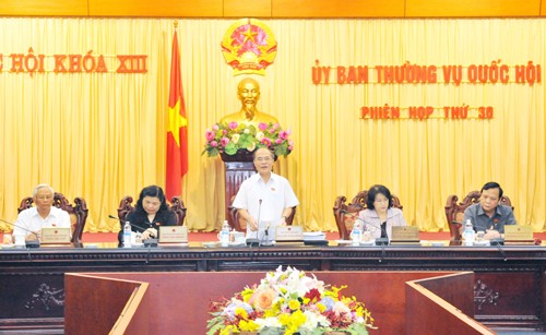 Inaugurada reunión 30 del Comité Permanente del Parlamento vietnamita - ảnh 1