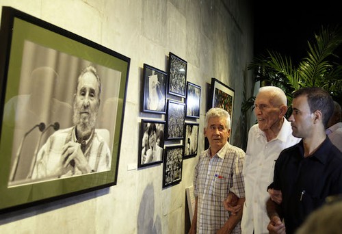 Múltiples actividades saludan cumpleaños 88 de Fidel Castro Ruz - ảnh 1