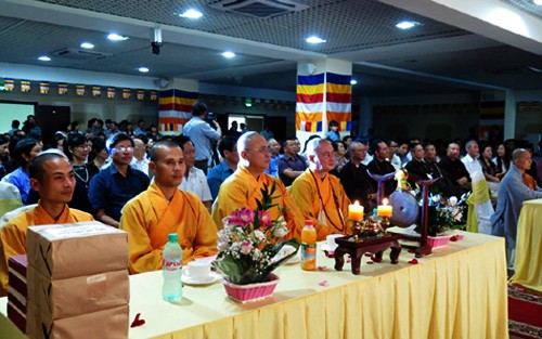 Comunidad vietnamita en Rusia celebra fiesta de gratitud a la madre - ảnh 1