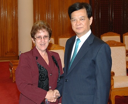 Recibe Premier vietnamita a ministra de Industria Alimentaria de Cuba  - ảnh 1