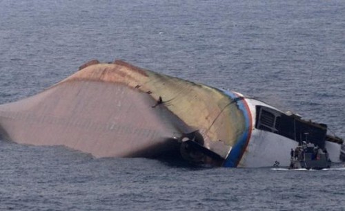 Decenas de desaparecidos tras naufragio de ferry en Filipinas  - ảnh 1