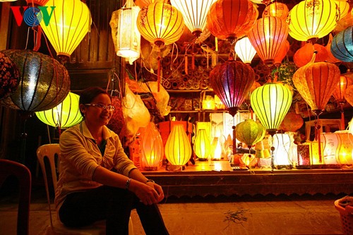 Belleza mágica de faroles tradicionales en Hoi An - ảnh 17