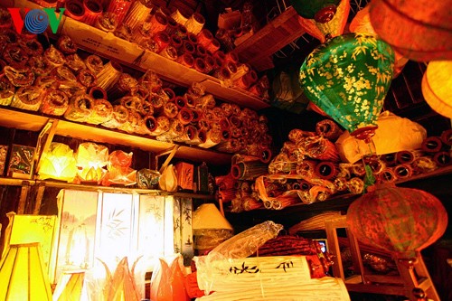 Belleza mágica de faroles tradicionales en Hoi An - ảnh 18
