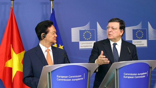 Exalta dirigente vietnamita importancia de las relaciones con Unión Europea  - ảnh 1