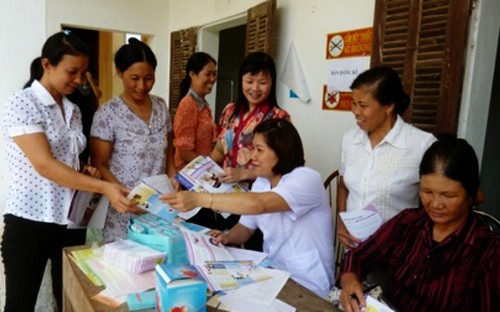Promueven programa: “Unir las manos por la salud de las mujeres vietnamitas”  - ảnh 1