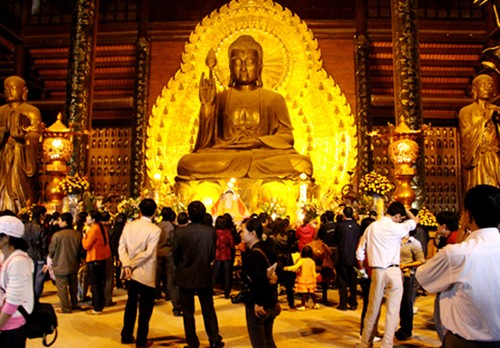 Conjunto de pagodas Bai Dinh-sitio de turismo espiritual de Ninh Binh  - ảnh 4