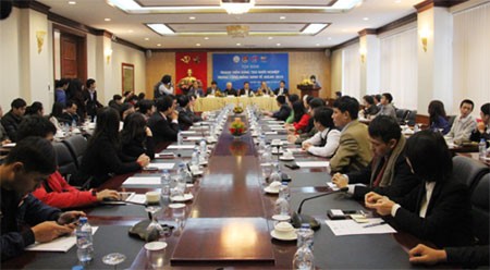 Se alistan jóvenes emprendedores vietnamitas para comunidad económica de ASEAN  - ảnh 1