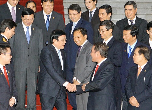 Recibe presidente vietnamita a empresas nacionales de 2014 - ảnh 1