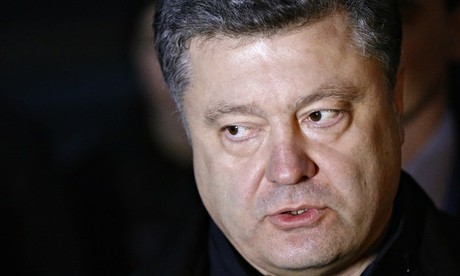 Demandan manifestantes ucranianos renuncia de Petro Poroshenko - ảnh 1