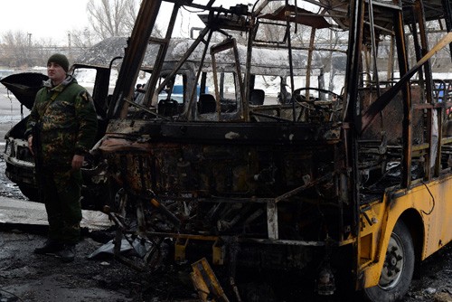 Mueren más personas en enfrentamientos en el este ucraniano - ảnh 1