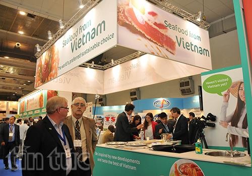 Empresas vietnamitas en XXIII Feria de productos acuáticos Bruselas 2015 - ảnh 1