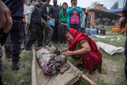 Permanece Nepal en situación crítica por el sismo histórico - ảnh 1