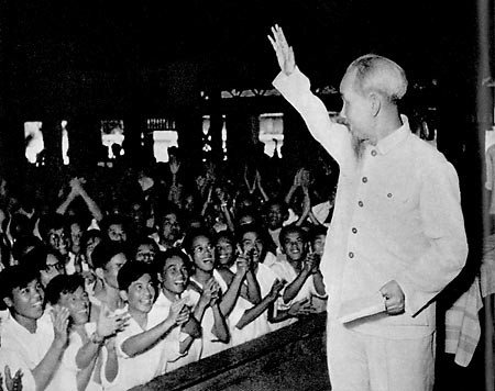 Melodías en honor del presidente Ho Chi Minh - ảnh 1