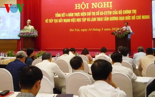 Aprenden del ejemplo moral de Ho Chi Minh en organismos estatales  - ảnh 1