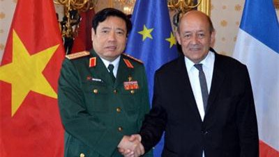 Vietnam y Francia fortalecen cooperación en defensa - ảnh 1