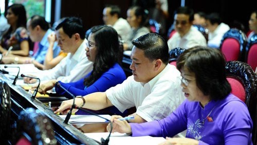 Parlamento vietnamita aprueba importantes proyectos de leyes - ảnh 1